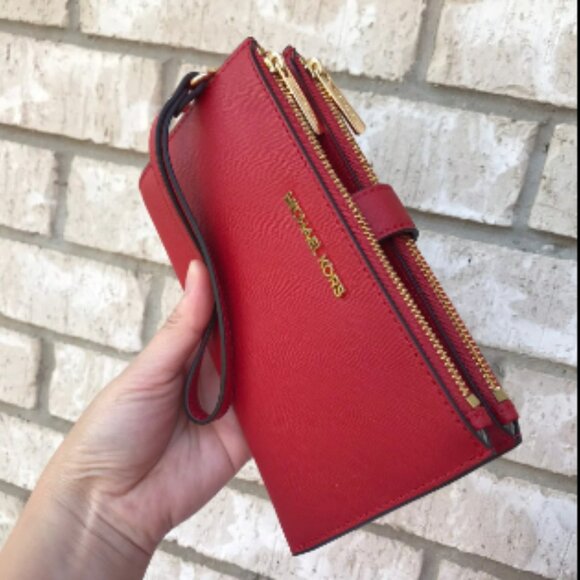 EUC Michael Kors Jet Set Purse and Wallet - Picture 4 of 7